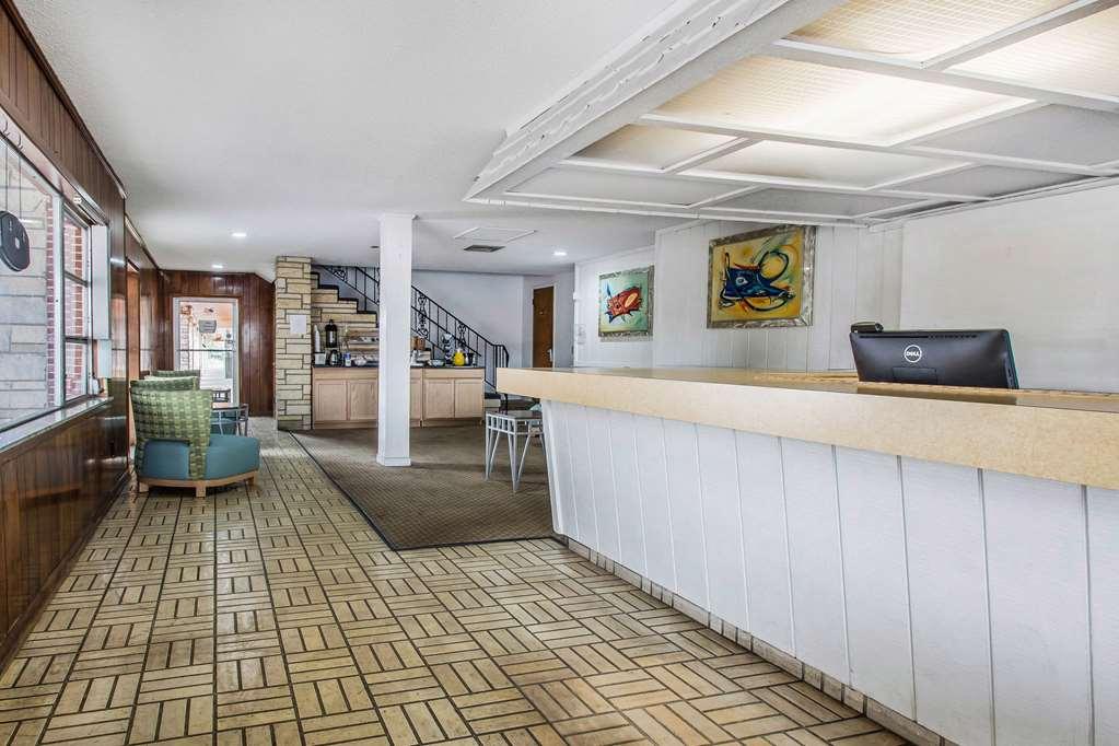 Rodeway Inn & Suites Winter Haven Chain Of Lakes Interiér fotografie