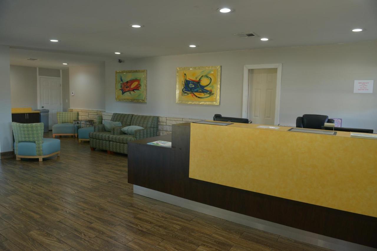 Rodeway Inn & Suites Winter Haven Chain Of Lakes Exteriér fotografie