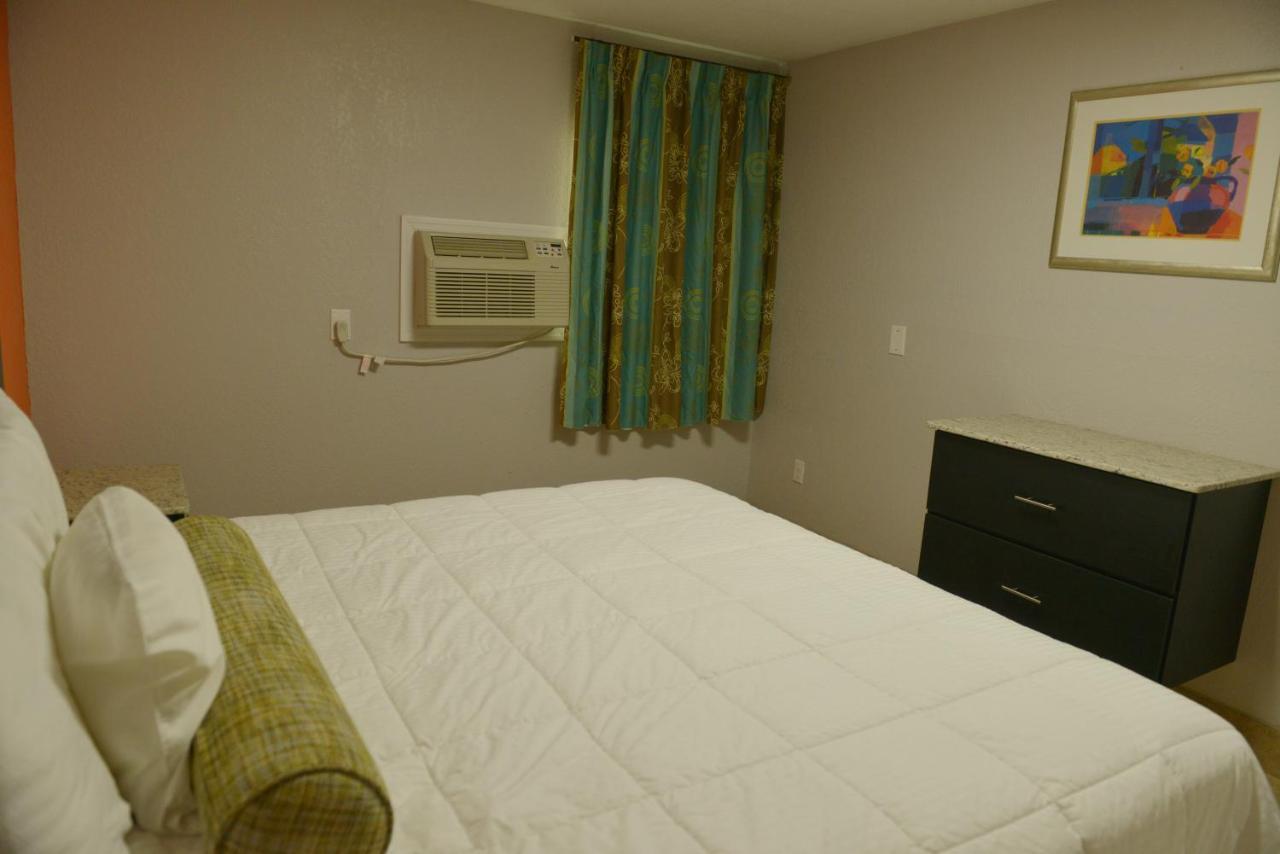 Rodeway Inn & Suites Winter Haven Chain Of Lakes Exteriér fotografie