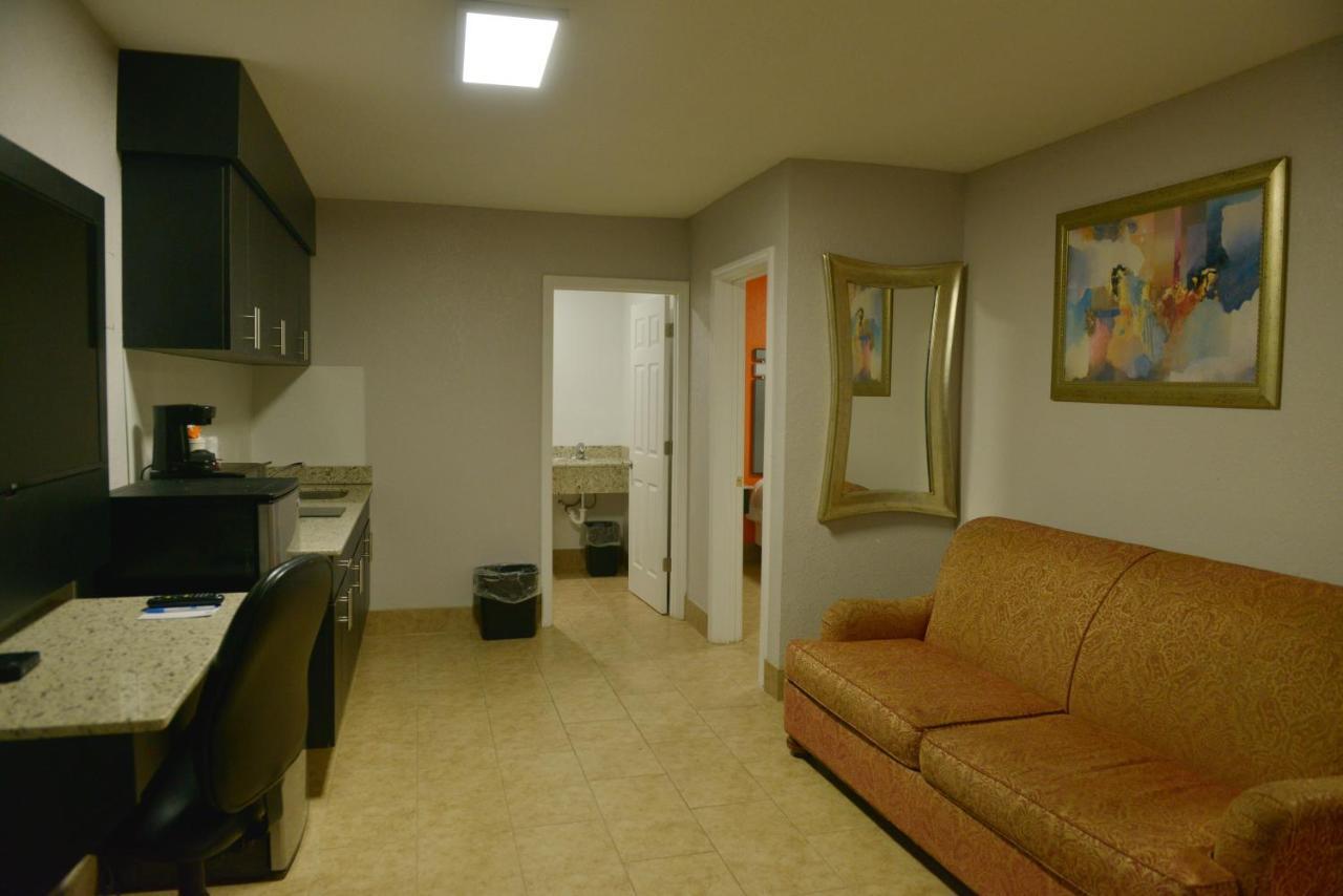 Rodeway Inn & Suites Winter Haven Chain Of Lakes Exteriér fotografie